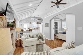 Luxurious Home Near Main with Fire pit and Outdoor Bar